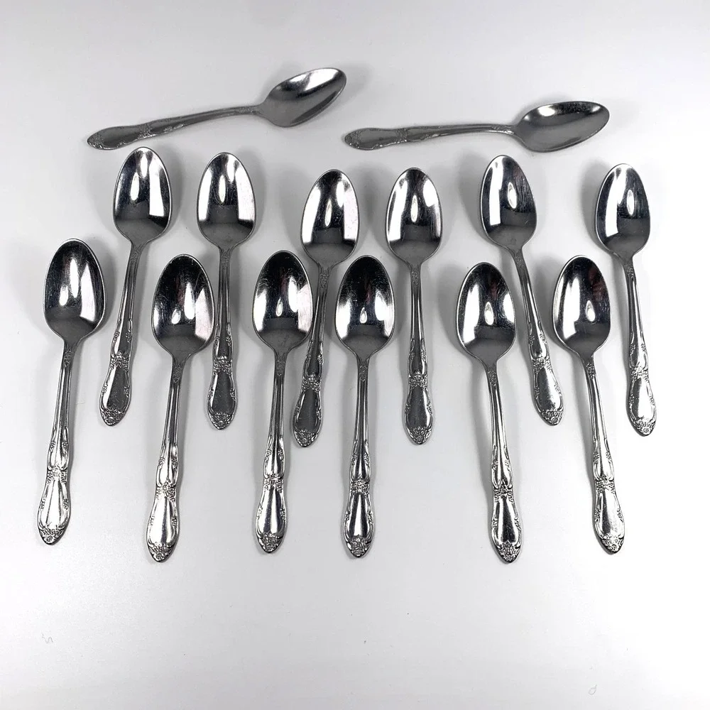 62pc Oneida Wm A Rogers Stainless Flatware - Fenway Daydream Forks Spoons Knives